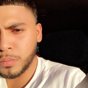 Meet your Posher, Armando martinez